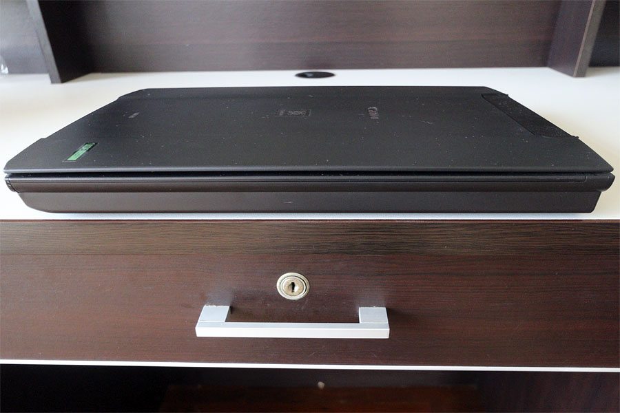 Canon Canoscan LiDE 120 Flatbed Scanner