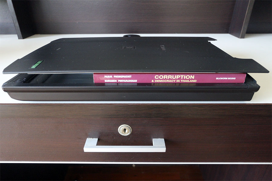 Canon Canoscan LiDE 120 Flatbed Scanner