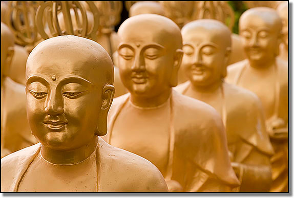 Buddha images containing cremation ashes, Hat&nbsp;Yai