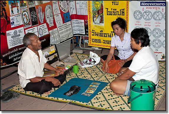 A fortune teller answering frequently asked questions about Hat&nbsp;Yai