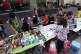 Chinese Malaysian tourists haggling in Hat Yai - Click for larger image Chinese Malaysian tourists haggling in Hat Yai - Click for larger image