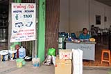Minivans and private taxis going to Penang from Hat&nbsp;Yai - Click for larger image
