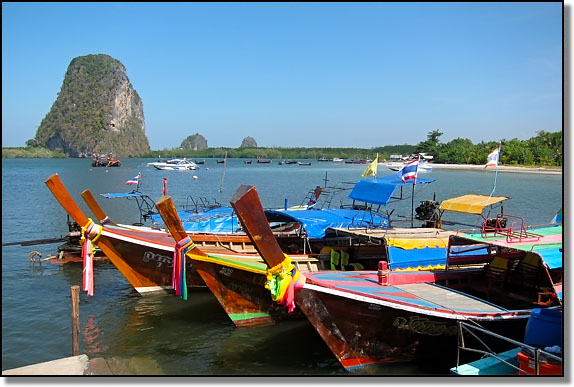 The beaches and islands of Trang province are only 2.5 hours away from Hat&nbsp;Yai