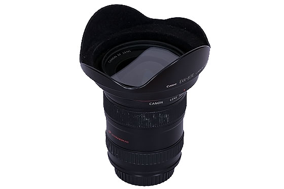 Canon EF 17-40mm f/4L lens