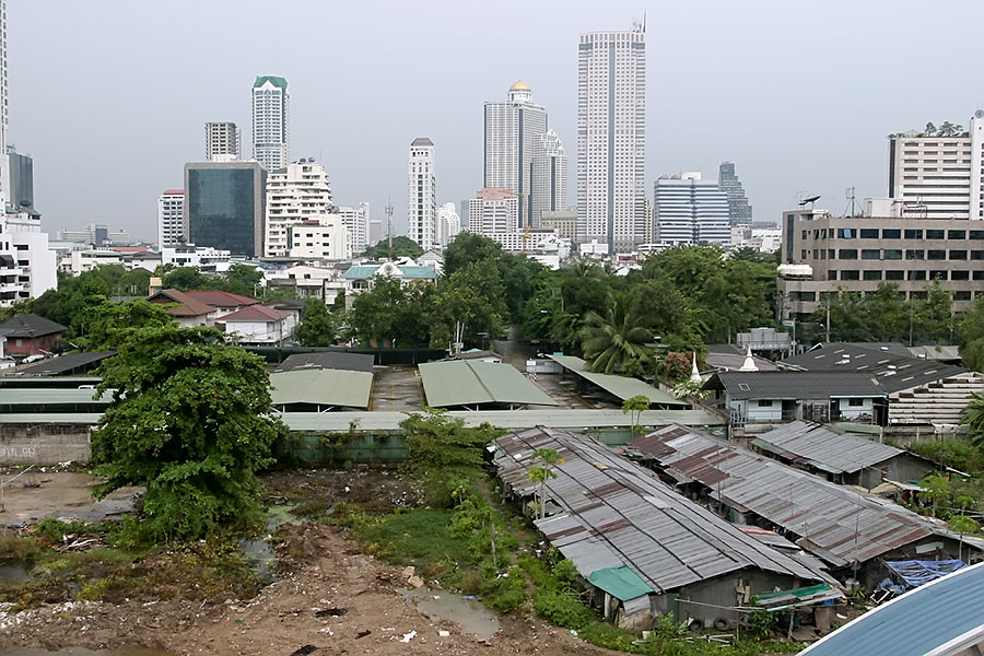 Bangkok - like Thailand in general - is full of contrasts and contradictions