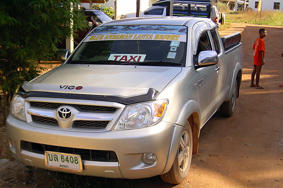 Taking tourists short distances for a couple of hundred Baht a ride is a lucrative business