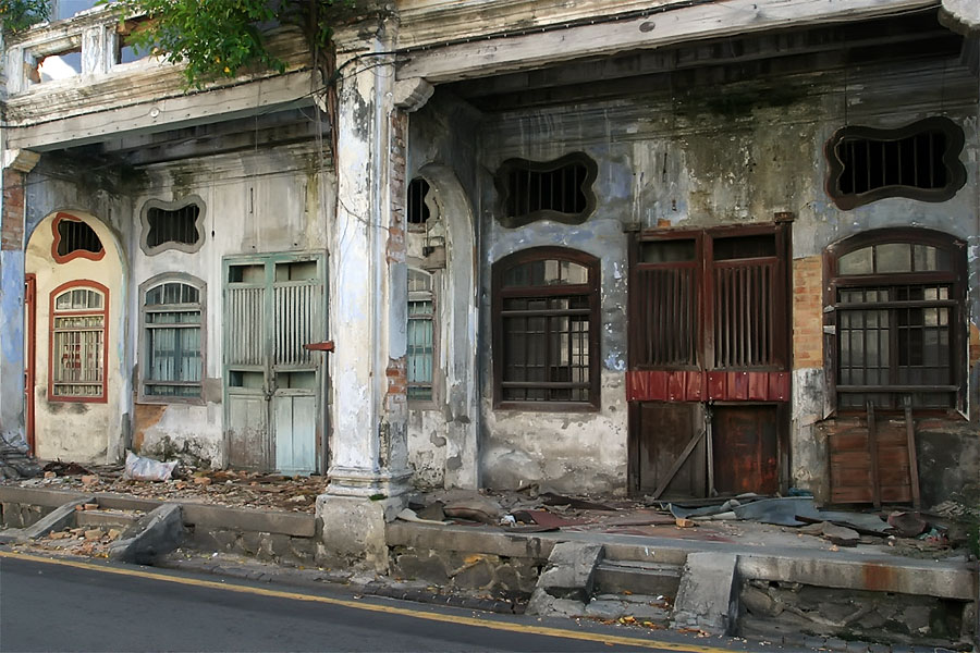 Old buildings in Georgetown in serious need of repair