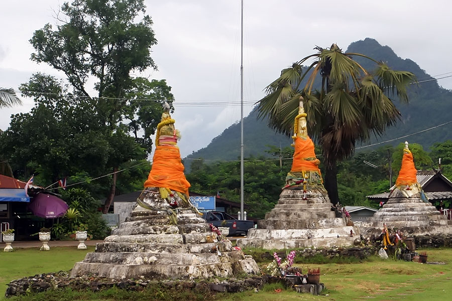 Three Pagodas Pass has a lot of interesting history and it is a place where you can get a little glimpse inside Burma