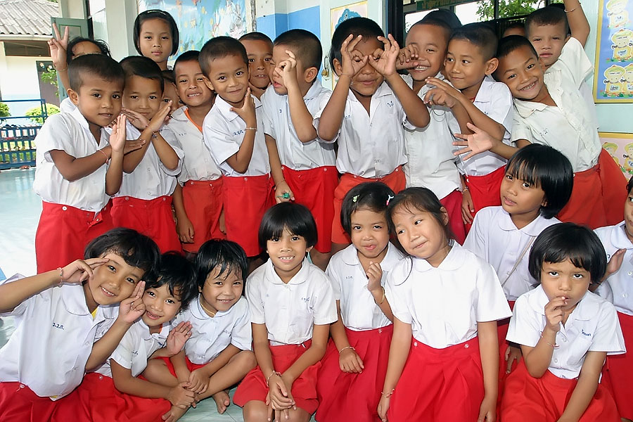 Mon children, Sangkhlaburi, Thailand