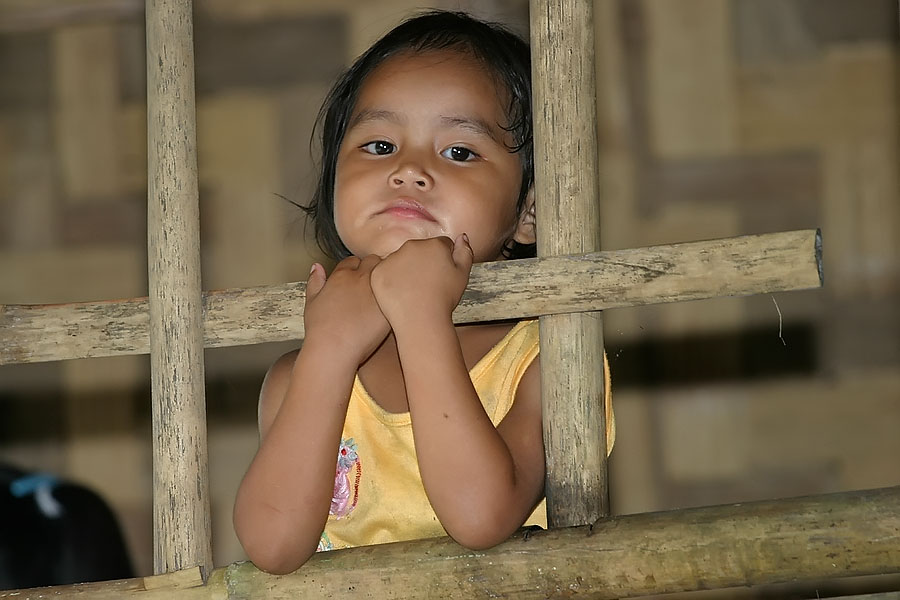 The Mon children are possibly even more shy than Thai children
