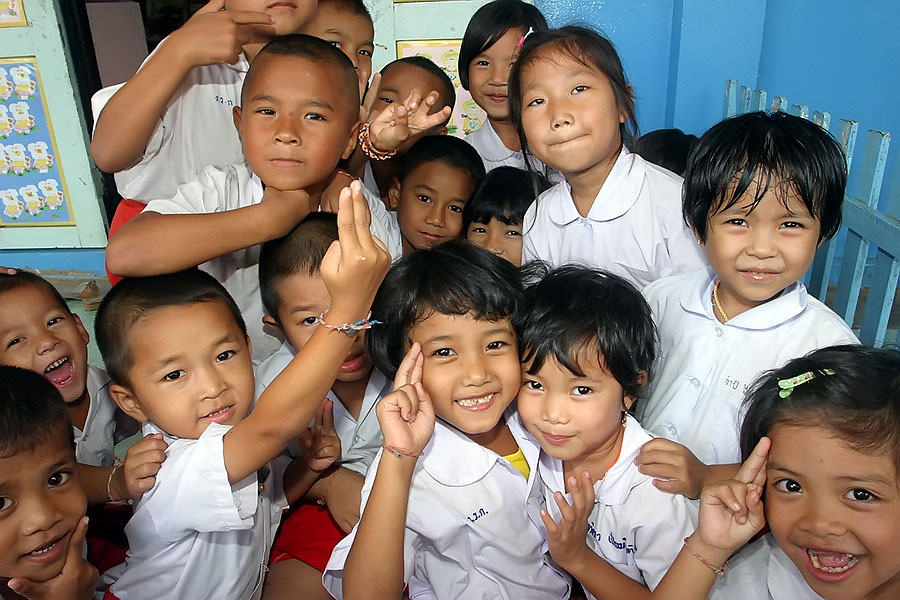 Some of the many Mon children I met in Sangkhlaburi