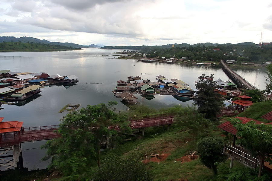 Sangkhlaburi at dusk