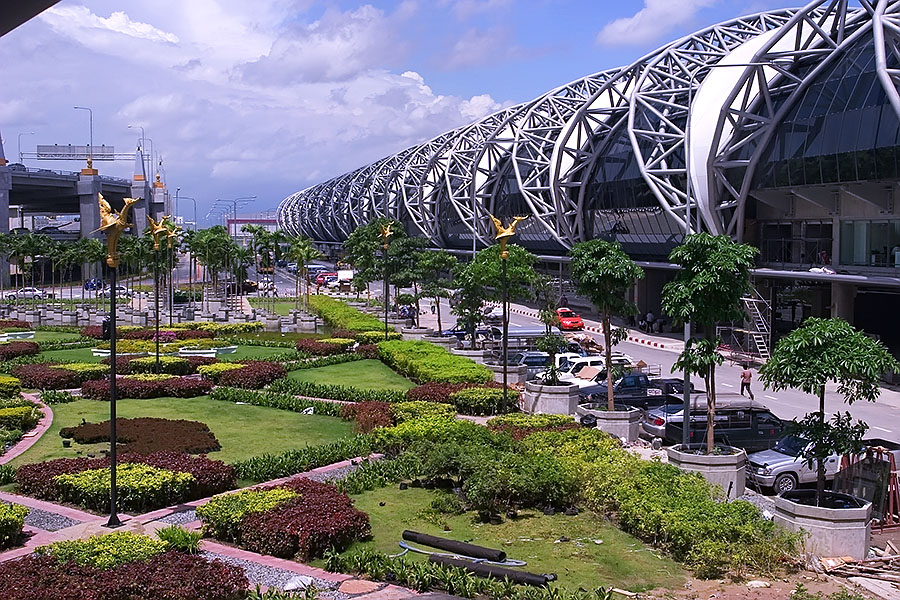 Suwarnabhumi airport in December 2006