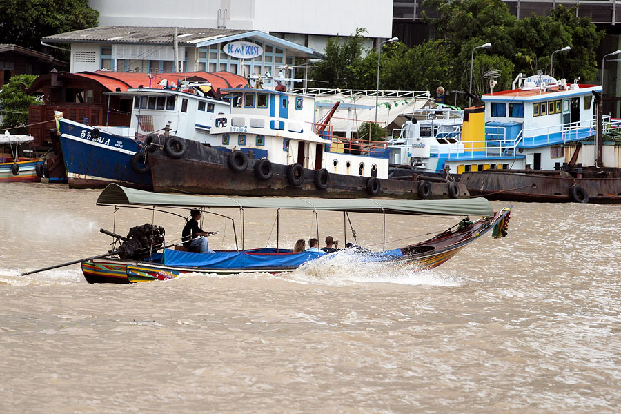 Longtail taxi on the Chaophraya river in Bangkok