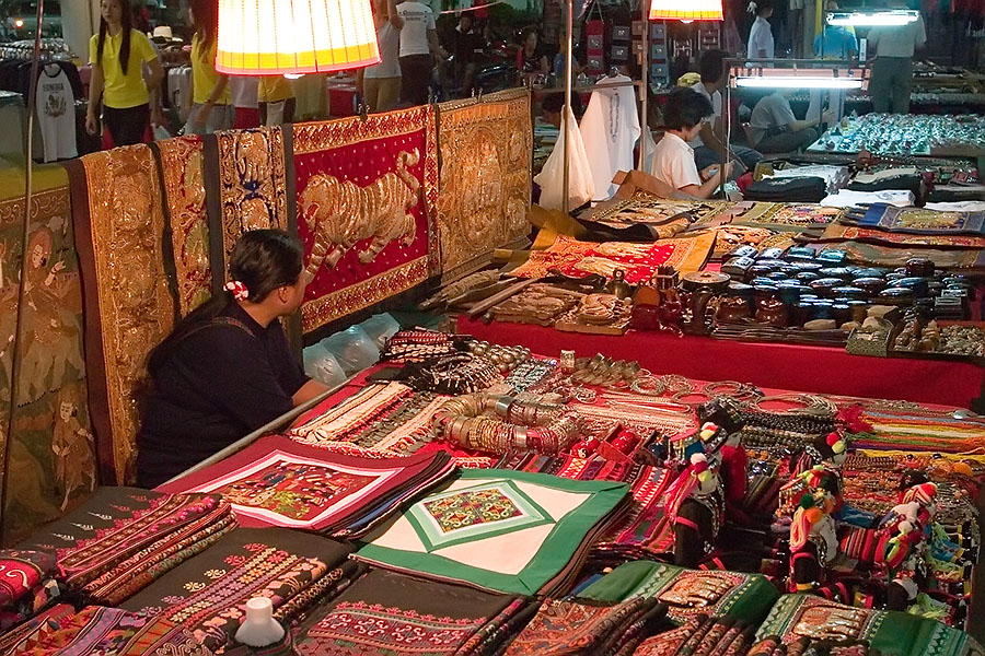 Night bazaar, Chiang Rai