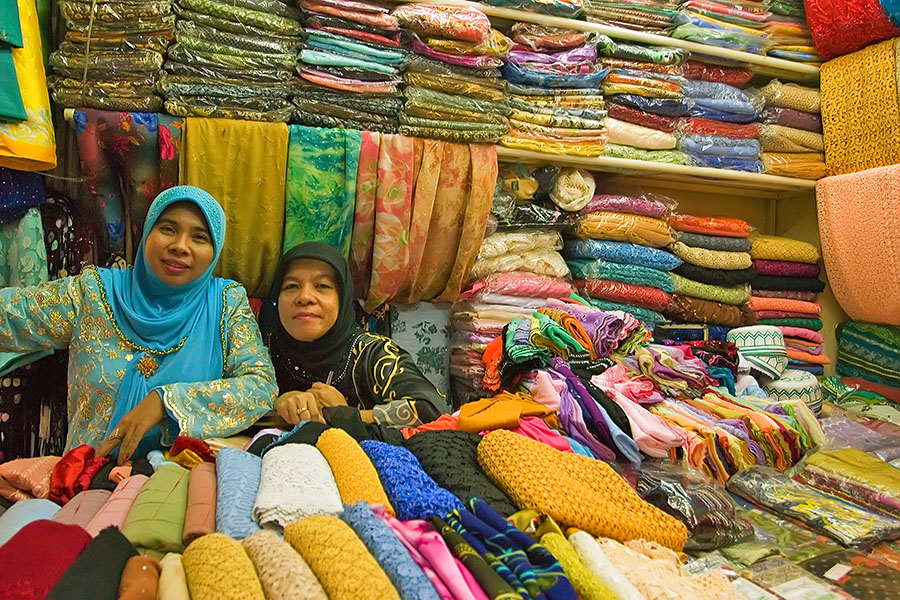 Muslim traders at Gim Yong market in Hat Yai