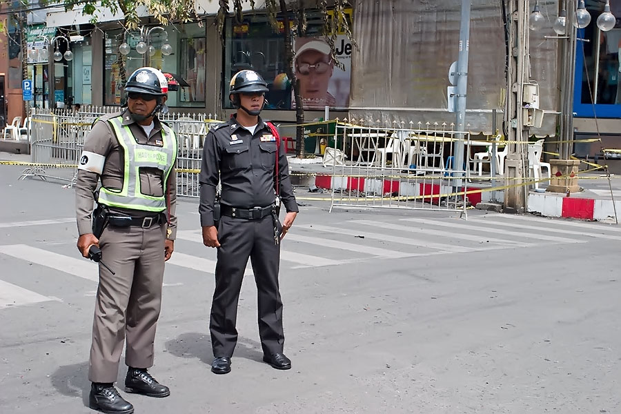 Police on the streets of Hat Yai