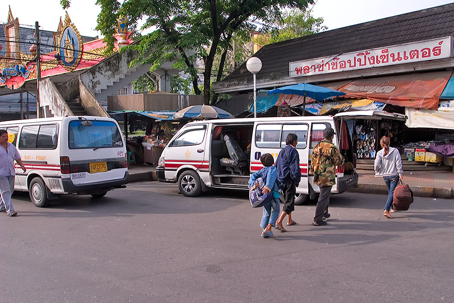 Dannok minivans no longer leave from the Hat Yai clock tower area