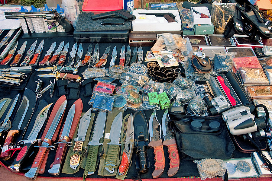 Knives for sale, Hat Yai