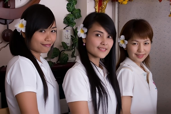 Toy, Max and Yo Yoo at Preuksa Spa, Hat&nbsp;Yai