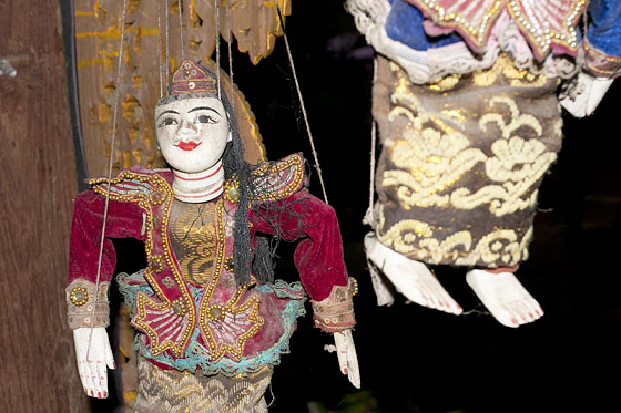 Burmese puppets in Mae Sot