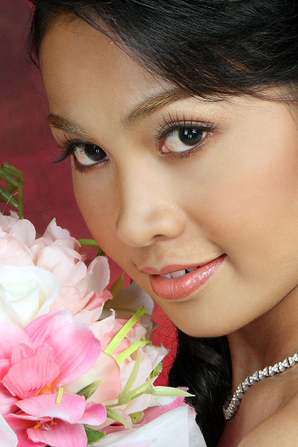 Even ugly, old, undesirable men like me can marry attractive young girls in Thailand