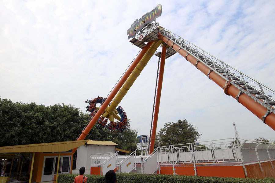 Tornado ride at Dream World in Bangkok