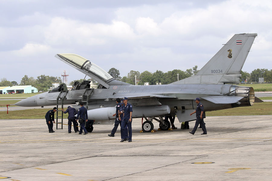 Royal Thai Airforce Display For Childrens' Day