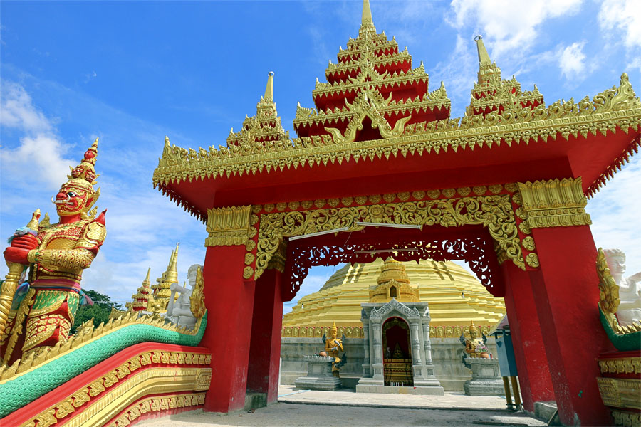 The Shwedagon Pagoda replica at Klong Hair temple in Hat Yai