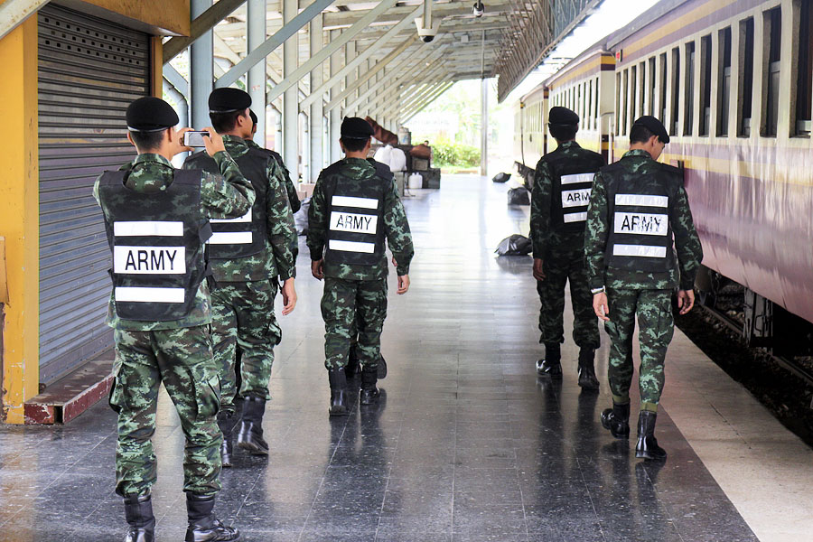 Soldiers at Hat Yai train station