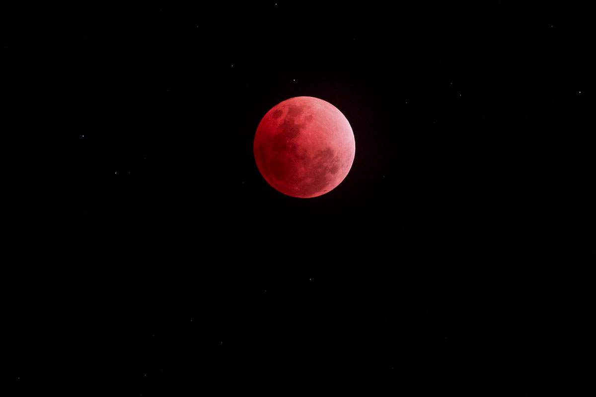 Super Blue Blood Moon over southern Thailand