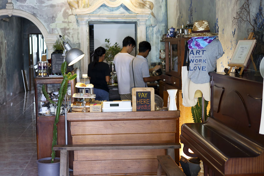 Coffee shop in Songkhla old town