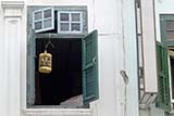 Birdcage in Singapore's Chinatown district - Click for larger image