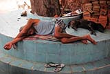 Nawn sabai - Click for larger image