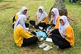 There is a large Muslim population in southern Thailand and many Muslim students attended the Science Week event this week - Click for larger image